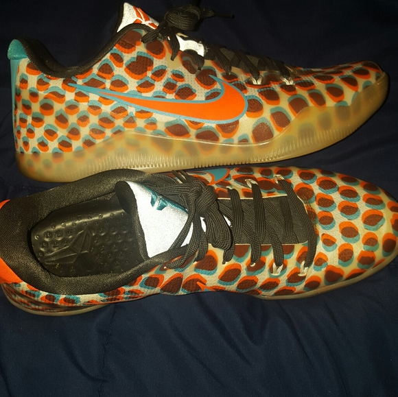 Kobe 11 "3d" size 10.5 mens - Picture 4 of 7